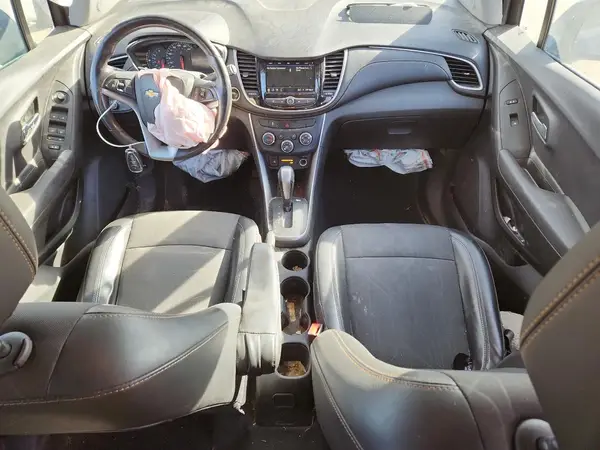 3GNCJLSB1KL264125 2019 CHEVROLET TRAX - Image 8