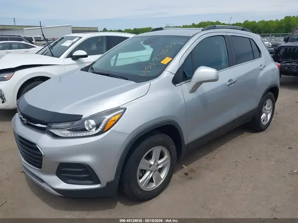 3GNCJLSB1KL264951 2019 CHEVROLET TRAX - Image 2