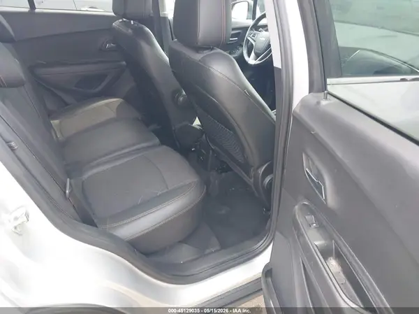 3GNCJLSB1KL264951 2019 CHEVROLET TRAX - Image 8