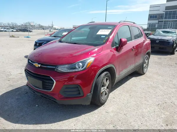 3GNCJLSB1KL266828 2019 CHEVROLET TRAX - Image 2