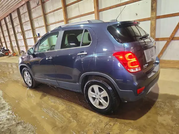 3GNCJLSB1KL268496 2019 CHEVROLET TRAX - Image 2