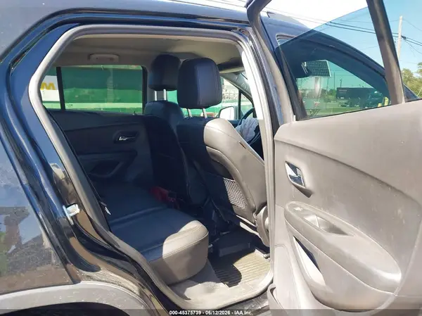 3GNCJLSB1KL289011 2019 CHEVROLET TRAX - Image 8