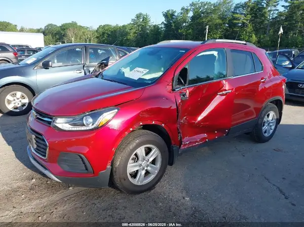 3GNCJLSB1KL308169 2019 CHEVROLET TRAX - Image 2
