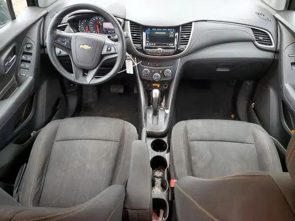 3GNCJLSB1KL328440 2019 CHEVROLET TRAX - Image 8
