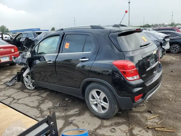 3GNCJLSB1KL341267 2019 CHEVROLET TRAX - Image 2