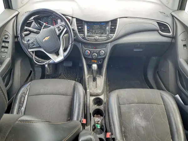 3GNCJLSB1KL341348 2019 CHEVROLET TRAX - Image 8