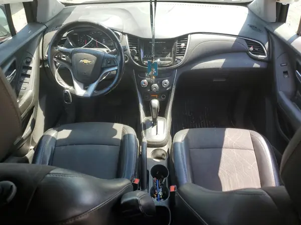 3GNCJLSB1KL351605 2019 CHEVROLET TRAX - Image 8