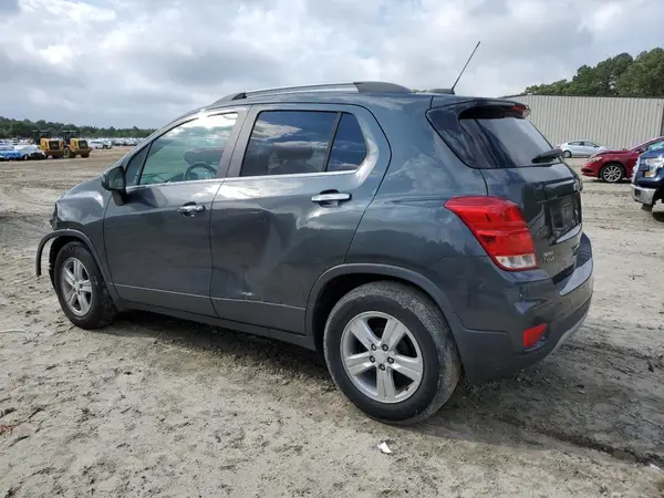 3GNCJLSB1KL353712 2019 CHEVROLET TRAX - Image 2