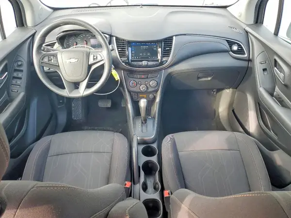 3GNCJLSB1KL353810 2019 CHEVROLET TRAX - Image 8