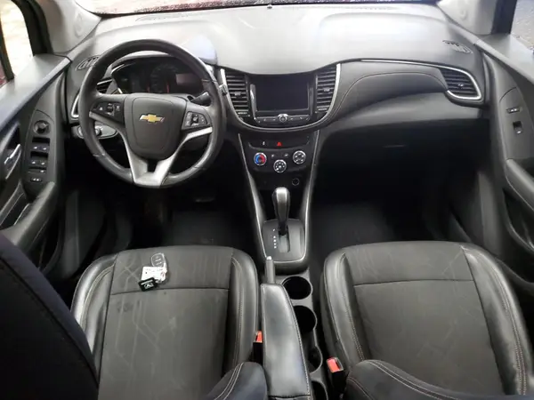3GNCJLSB1KL354603 2019 CHEVROLET TRAX - Image 8