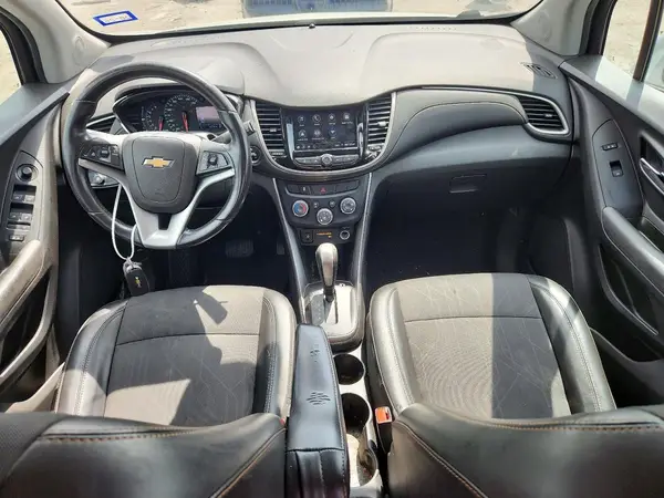 3GNCJLSB1KL374317 2019 CHEVROLET TRAX - Image 8