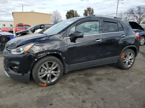 3GNCJLSB1KL379744 2019 CHEVROLET TRAX - Image 1