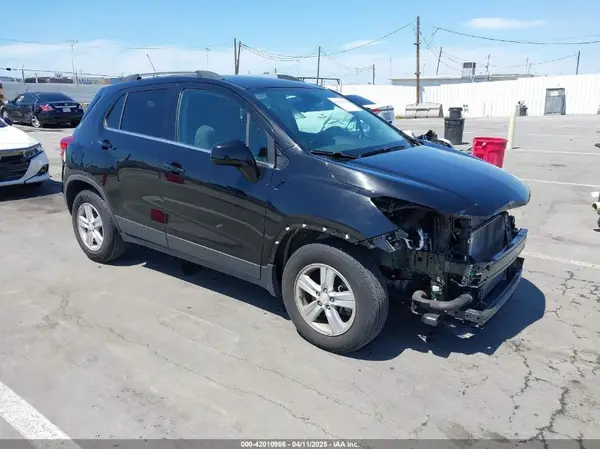 3GNCJLSB1KL400396 2019 CHEVROLET TRAX - Image 1