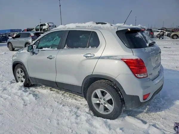 3GNCJLSB1KL401712 2019 CHEVROLET TRAX - Image 2