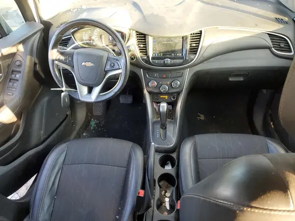 3GNCJLSB1KL406103 2019 CHEVROLET TRAX - Image 8