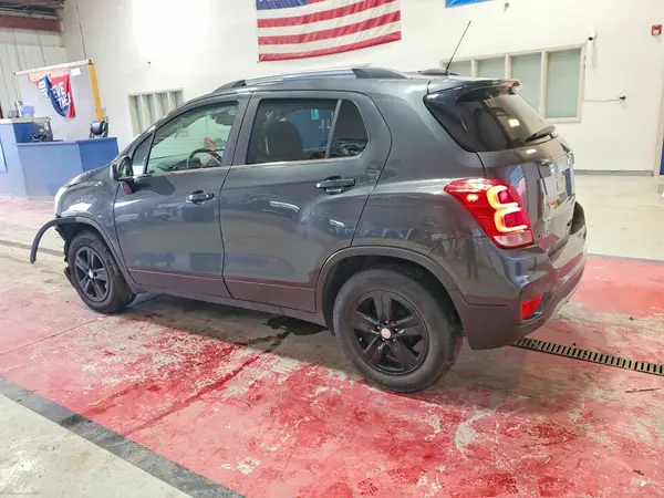 3GNCJLSB1LL120043 2020 CHEVROLET TRAX - Image 2