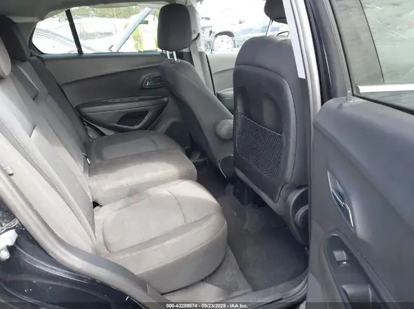 3GNCJLSB1LL172837 2020 CHEVROLET TRAX - Image 8