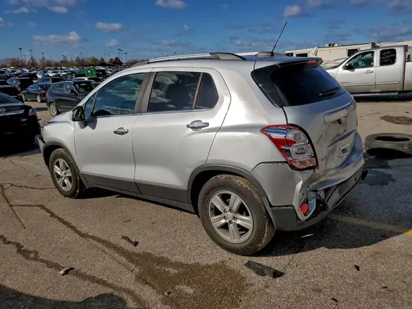 3GNCJLSB1LL195597 2020 CHEVROLET TRAX - Image 2