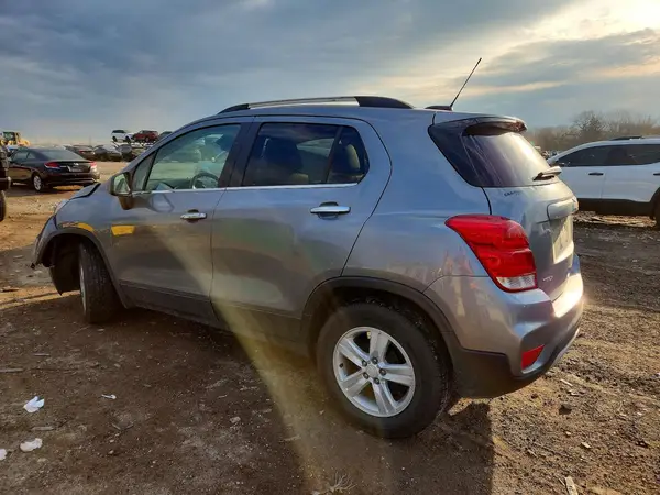 3GNCJLSB1LL243521 2020 CHEVROLET TRAX - Image 2