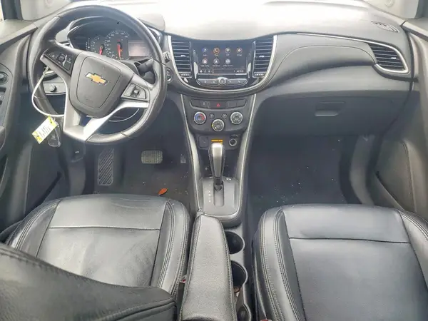 3GNCJLSB1LL300381 2020 CHEVROLET TRAX - Image 8