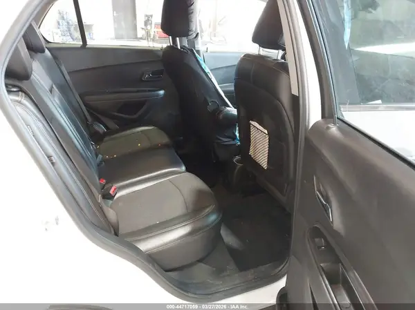 3GNCJLSB1LL300655 2020 CHEVROLET TRAX - Image 8