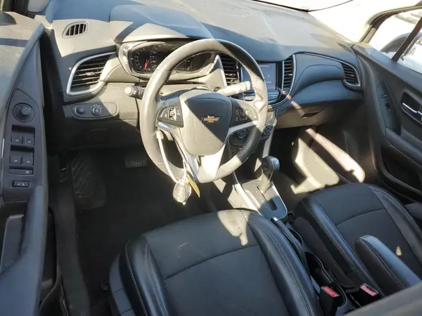 3GNCJLSB1LL301093 2020 CHEVROLET TRAX - Image 8