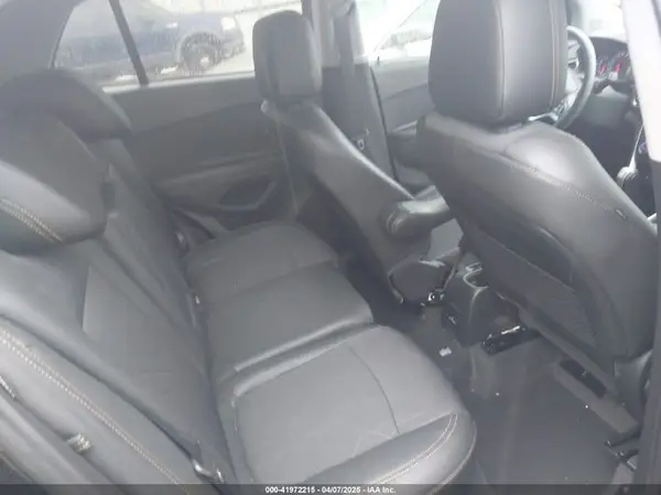 3GNCJLSB1LL302146 2020 CHEVROLET TRAX - Image 8