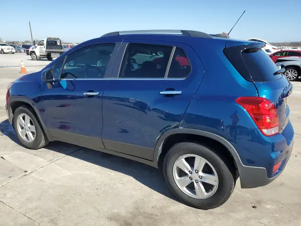 3GNCJLSB1LL306648 2020 CHEVROLET TRAX - Image 2