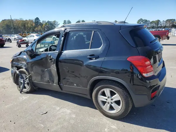 3GNCJLSB1LL316628 2020 CHEVROLET TRAX - Image 2
