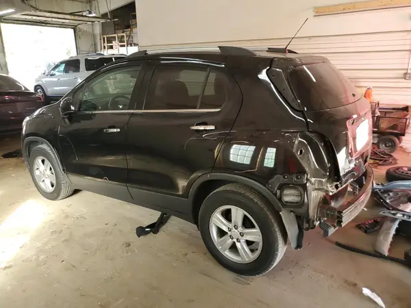 3GNCJLSB1LL333381 2020 CHEVROLET TRAX - Image 2
