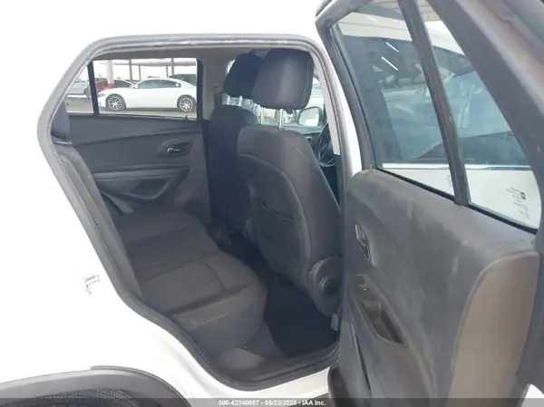 3GNCJLSB2GL164834 2016 CHEVROLET TRAX - Image 8