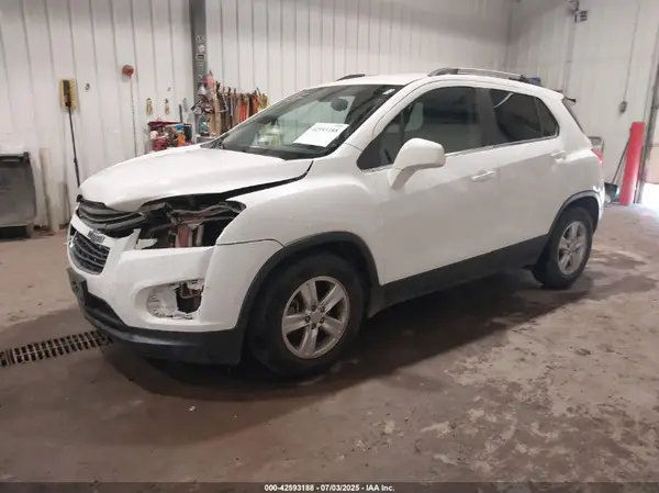 3GNCJLSB2GL185991 2016 CHEVROLET TRAX - Image 2