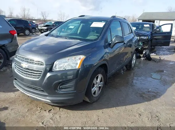 3GNCJLSB2GL223395 2016 CHEVROLET TRAX - Image 2