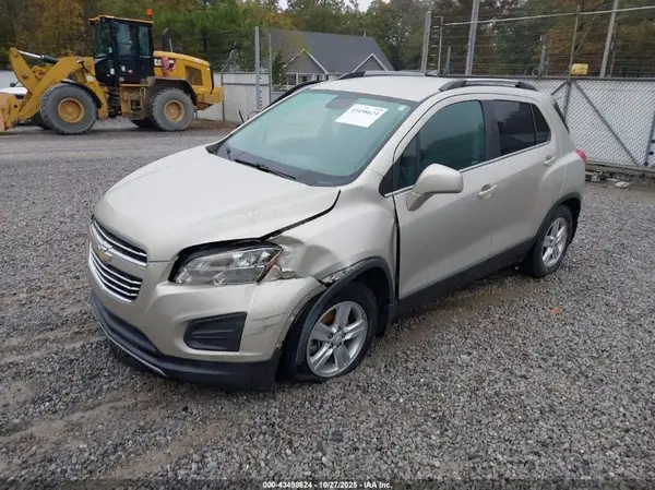 3GNCJLSB2GL234753 2016 CHEVROLET TRAX - Image 2