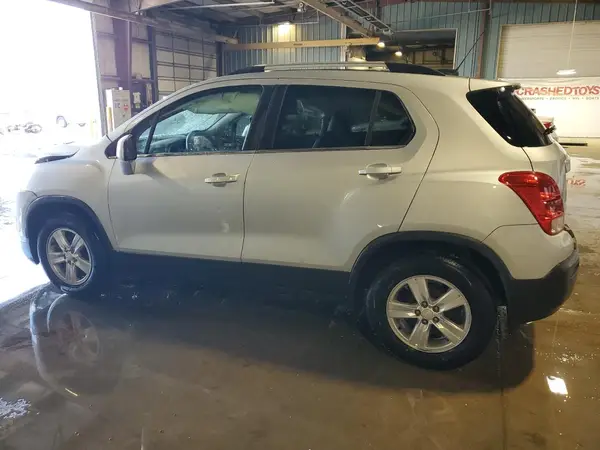 3GNCJLSB2GL258308 2016 CHEVROLET TRAX - Image 2