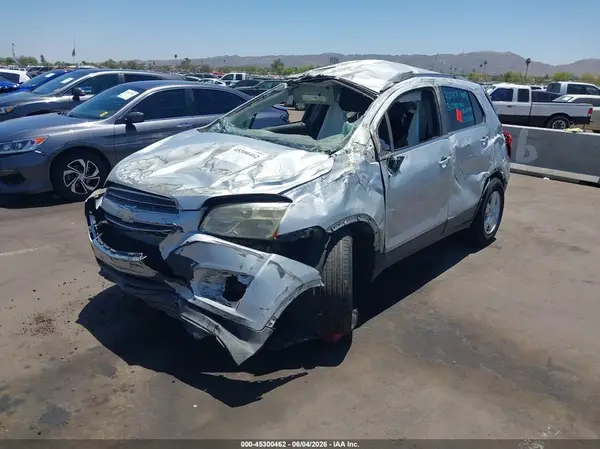 3GNCJLSB2GL262200 2016 CHEVROLET TRAX - Image 2