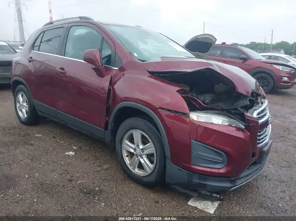 3GNCJLSB2GL270877 2016 CHEVROLET TRAX - Image 1
