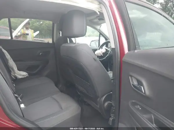 3GNCJLSB2GL270877 2016 CHEVROLET TRAX - Image 8