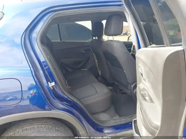 3GNCJLSB2HL142270 2017 CHEVROLET TRAX - Image 8