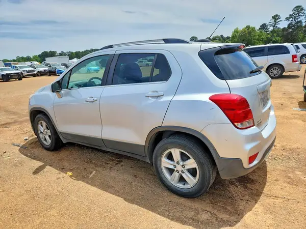 3GNCJLSB2HL164074 2017 CHEVROLET TRAX - Image 2