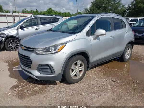 3GNCJLSB2HL165418 2017 CHEVROLET TRAX - Image 2