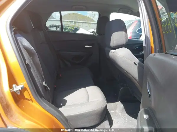 3GNCJLSB2HL171655 2017 CHEVROLET TRAX - Image 8