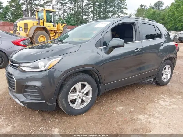 3GNCJLSB2HL176726 2017 CHEVROLET TRAX - Image 2