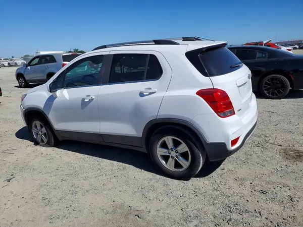 3GNCJLSB2HL203956 2017 CHEVROLET TRAX - Image 2