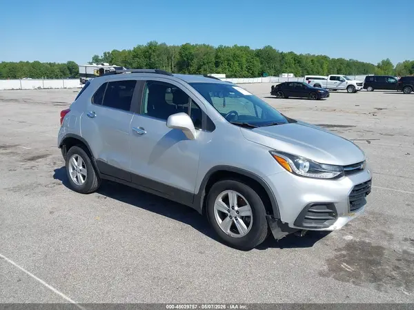 3GNCJLSB2HL209563 2017 CHEVROLET TRAX - Image 1