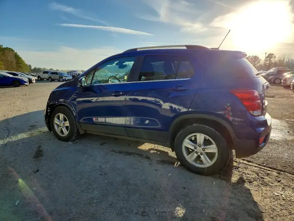 3GNCJLSB2HL210339 2017 CHEVROLET TRAX - Image 2