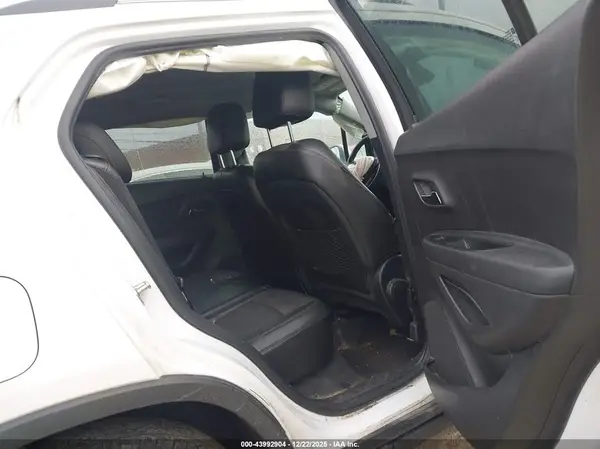 3GNCJLSB2HL251666 2017 CHEVROLET TRAX - Image 8