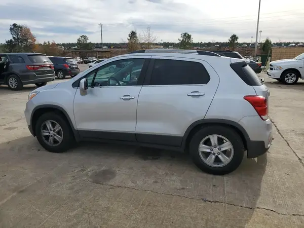 3GNCJLSB2JL149595 2018 CHEVROLET TRAX - Image 2