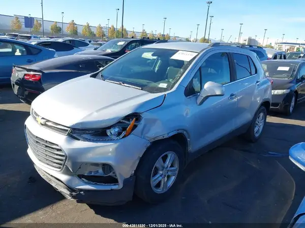 3GNCJLSB2JL151184 2018 CHEVROLET TRAX - Image 2