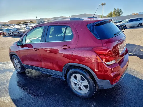 3GNCJLSB2JL158619 2018 CHEVROLET TRAX - Image 2